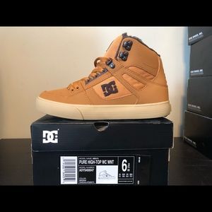 DC Pure High Top Wnt Men’s Size 6 New in Box
